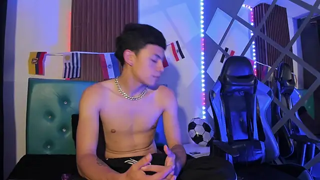 Mike_red Webcamshow