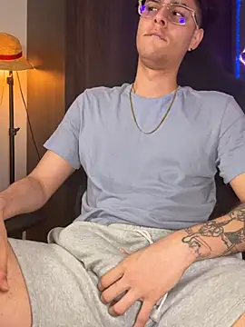 bigryann23 라이브 XXX 채팅