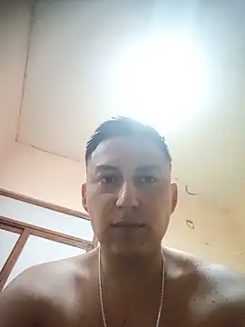 LuisMex1998 Adlı Modelin Canlı XXX Sohbeti