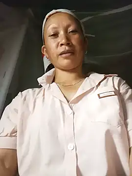 Heli_pusy's Live XXX Chat