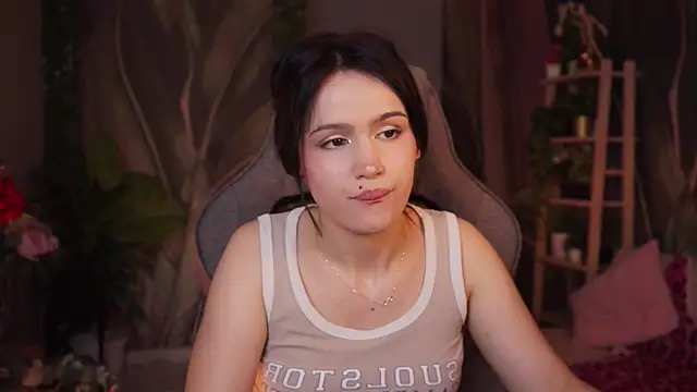 Chat +18 de MonicaFarmer ao vivo