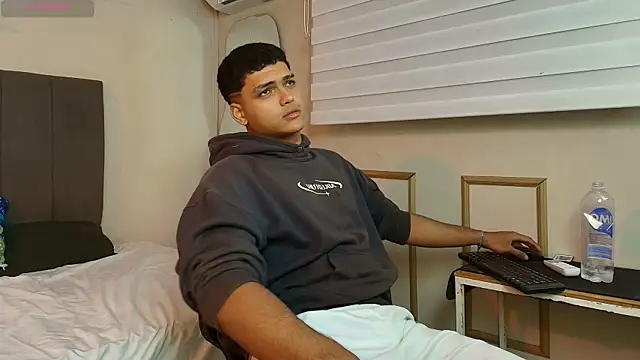Thony_Big Webcam-Show