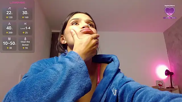 Roxxi_2110 现场XXX聊天