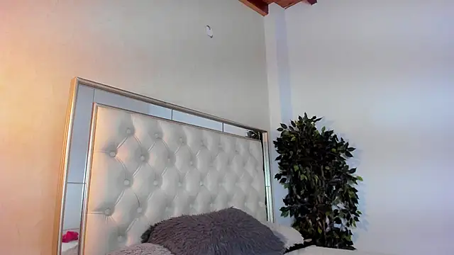Miss_KhalifaDoll Live XXX-Chat