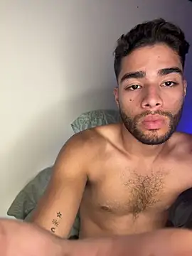 AlejandroGreco Show in webcam