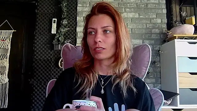 karo123421 Chat XXX live