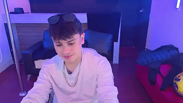 Chat XXX ao vivo de angel_still_