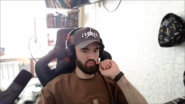 Živý XXX chat _Serious_Man