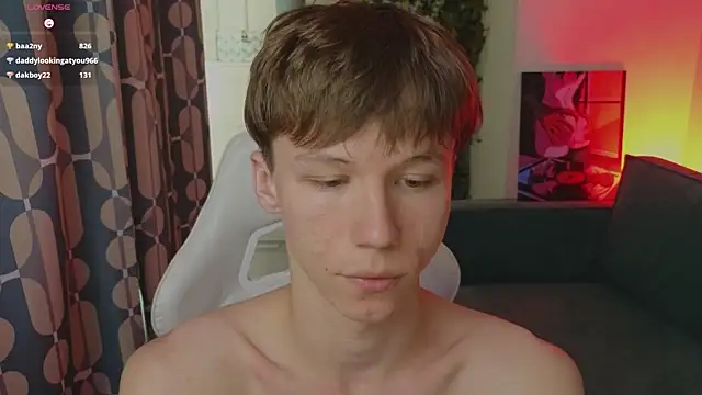 cuMte_boy Webcam Show
