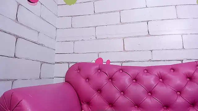 Chat +18 de AriaMoonnn ao vivo