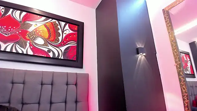 XXX chat uživo modela CloeMature