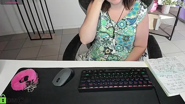 MartaEdams Chat XXX live