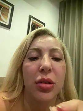 Juuhschmitt – webcam-show