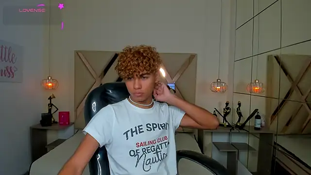Chat XXX ao vivo de Anyelo_Twink