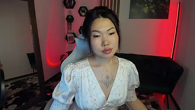 LunaPurrr live XXX chat