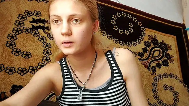 Онлайн чат XXX LunaLaday