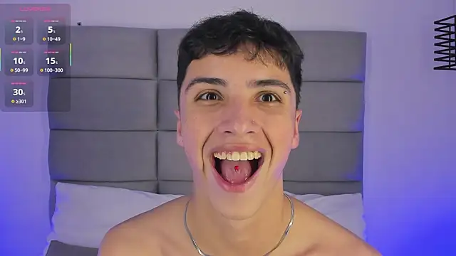 Chat XXX en directo de JoshClaarktt