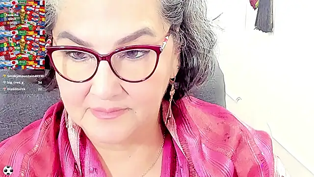 Chat XXX en directo de cataleya_mom