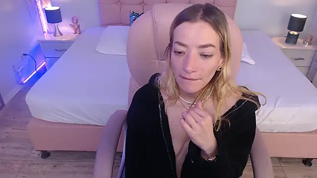 zoe_jones13's Live XXX Chat