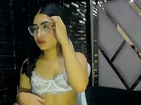 دردشة HannaLiss18 الجنسية المباشرة