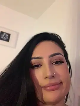 HELLEN_SANTOS Adlı Modelin Canlı XXX Sohbeti