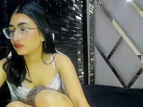 HannaLiss18 现场XXX聊天