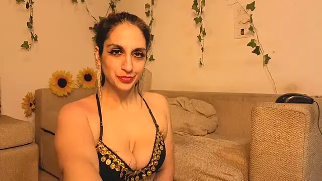Chat XXX en directo de Bellydancerhot