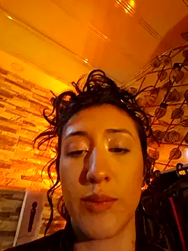 _valerianam Adlı Modelin Canlı XXX Sohbeti
