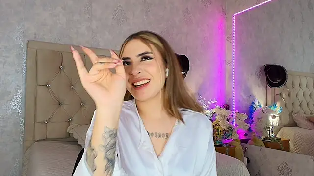 צ'אט XXX בשידור חי של nini_love01