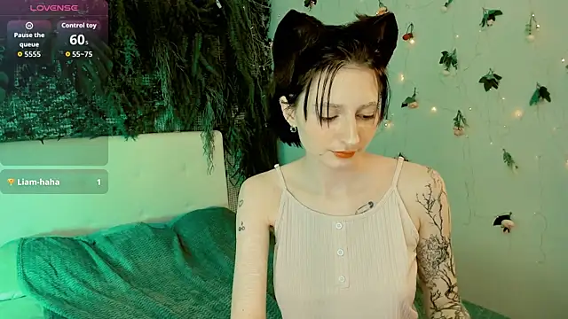 Kira__Cutie Chat XXX live