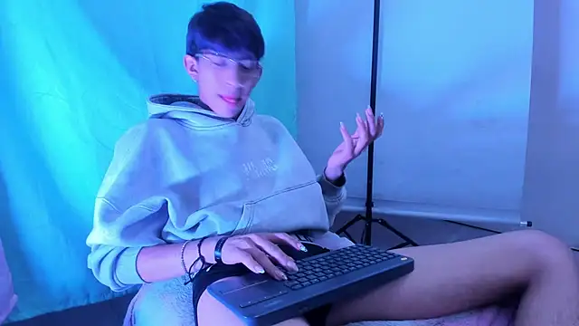 Chatroom XXX en direct de Tommy_Fox
