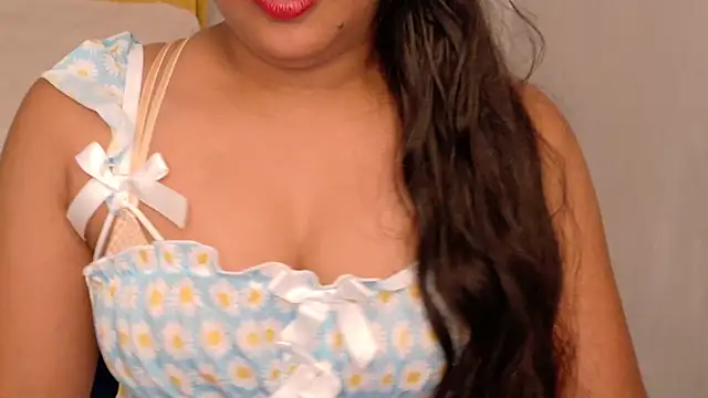 Chat XXX en directo de Cludi-New