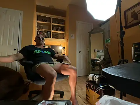 Živý XXX chat daddydonkey84