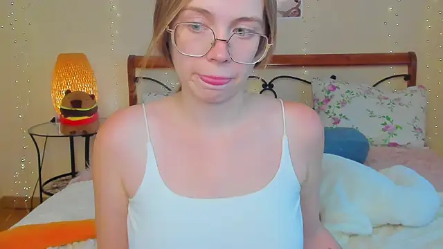 צ'אט XXX בשידור חי של miya_soft