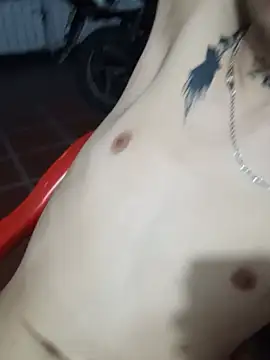boy_max_latin Adlı Modelin Canlı XXX Sohbeti