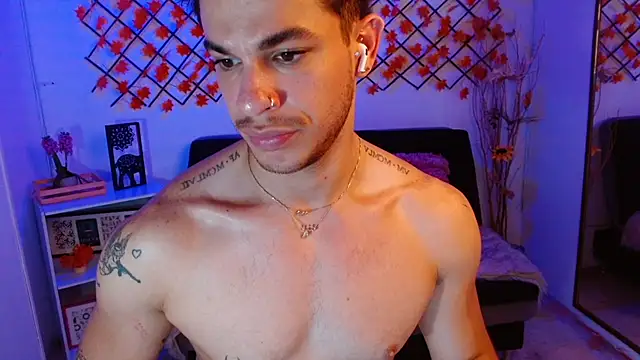 _Juan023_'s Live XXX Chat