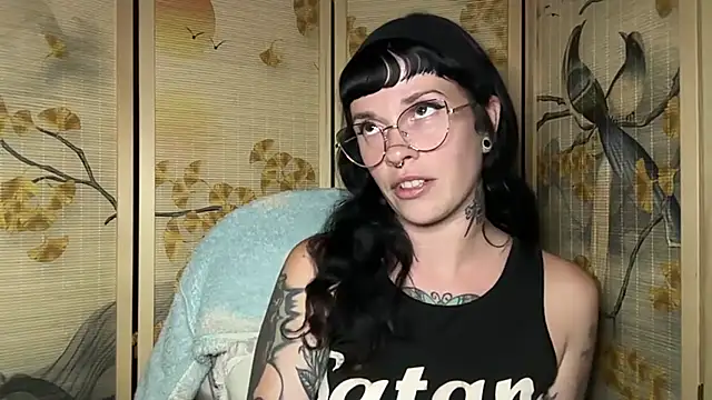 Marcelinegoddess' Live XXX Chat