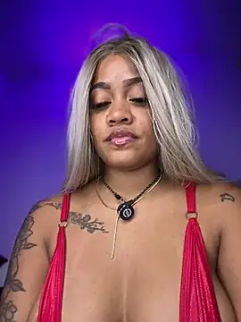 Chat +18 de riri_brunnete ao vivo