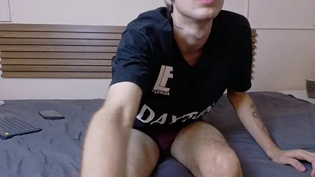 Chat +18 de Max_saenz ao vivo
