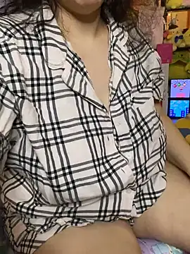 w3tkittty Adlı Modelin Canlı XXX Sohbeti
