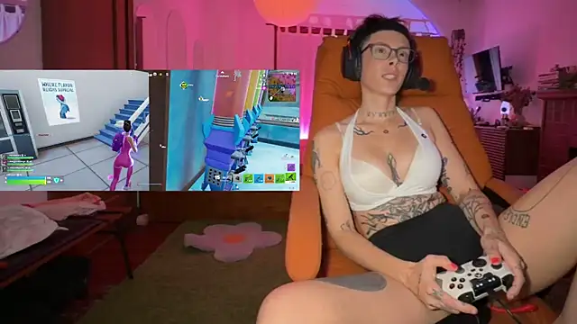 GennaJames Live XXX Chat