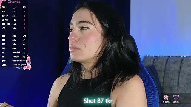 Chat +18 de ZaraDames_ ao vivo
