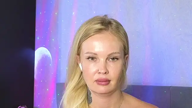 Chat +18 de Erotic_Ann ao vivo