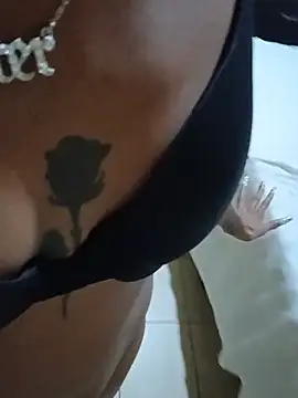 Czat XXX na żywo – Jasmine_FullsShine