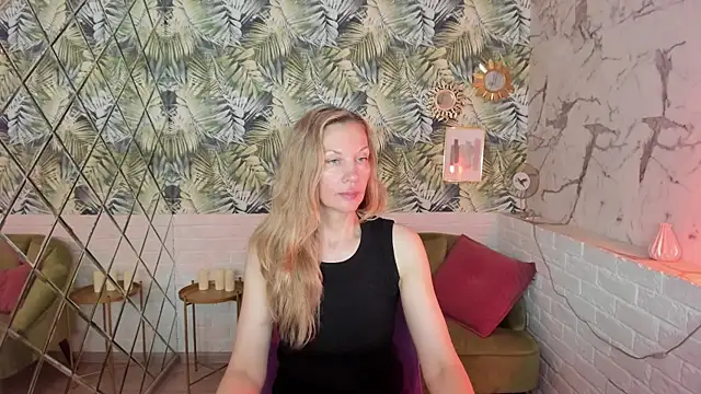 NancyGrace Adlı Modelin Canlı XXX Sohbeti