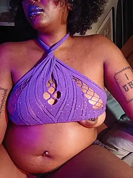 Chat +18 de BdyNdSol ao vivo