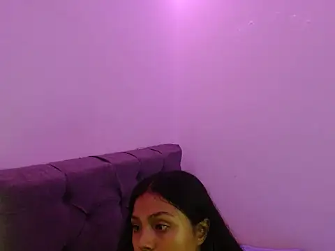 julirosee20 Chat XXX in diretta