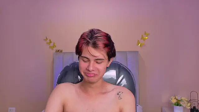 แชท XXX สดของ Derek_Sinn
