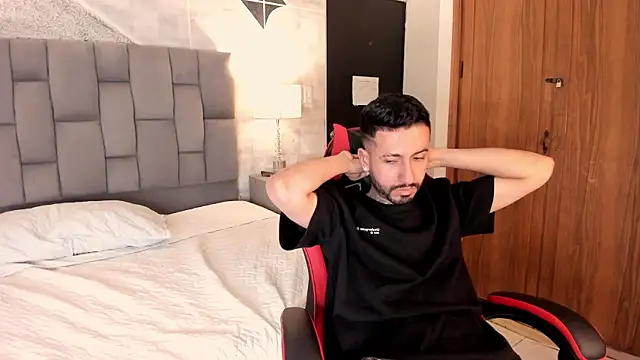 XXX chat uživo modela StevenAndLaura