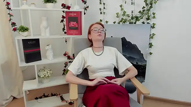 ThomasenaCardiff Adlı Modelin Canlı XXX Sohbeti